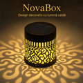 Lampă Solară Decorativă NovaBox Mandala, 3 W, Lumină Caldă cu Proiecție, Aprindere Automată, Corp Metalic Negru